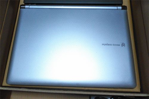 マウスコンピューターの14インチノートパソコン コアi7