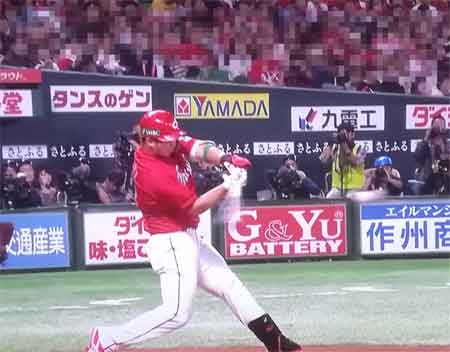 2018年プロ野球日本シリーズでタンスのゲンさんの広告が目立つところに大きく